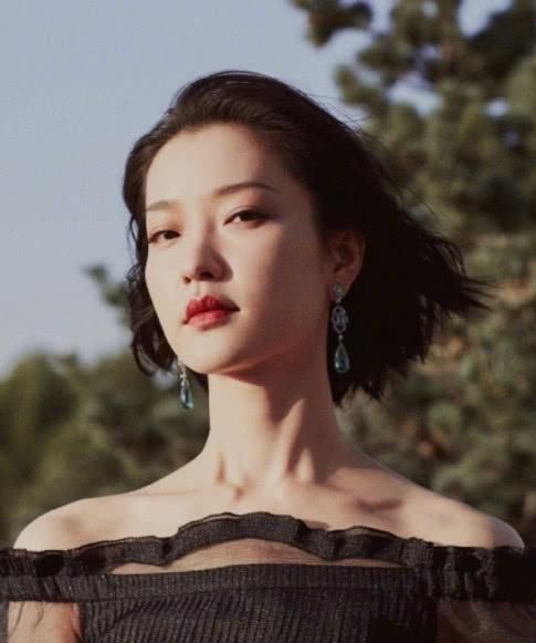 宁静谈女演员评奖镜头背后的情感与寻找内心平静之旅