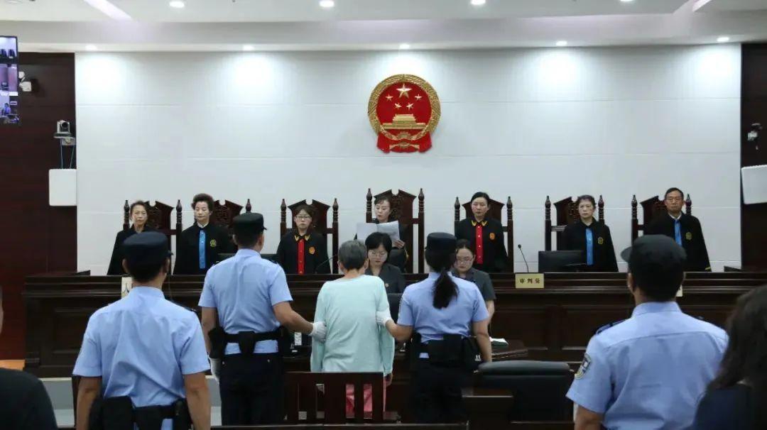 余华英拐卖儿童案宣判，法律与人性的深度探讨（10月25日）