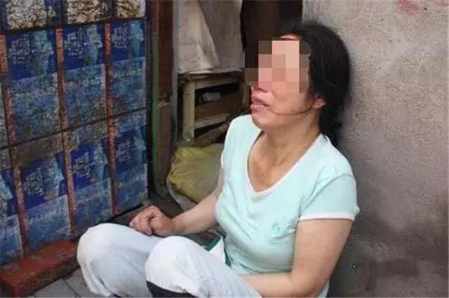 男子为讹钱抛女致身亡，道德与人性的反思与探讨