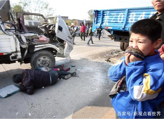 教师驾车撞倒孩童致一死两伤，事件背后的深刻反思