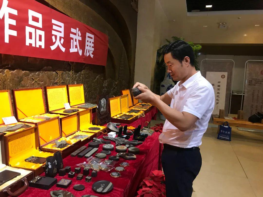 博物馆文创魅力揭秘，为何吸引年轻人热衷？