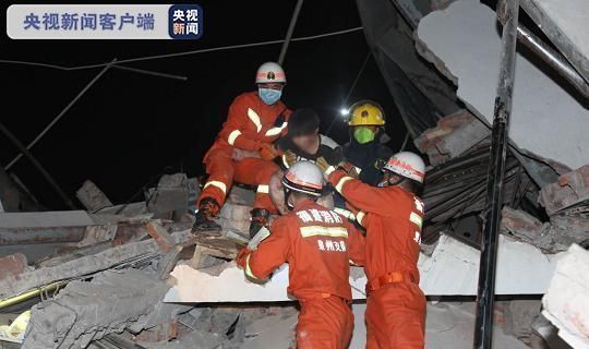 河北煤矿发生顶板事故，六人被困生死瞬间揭晓