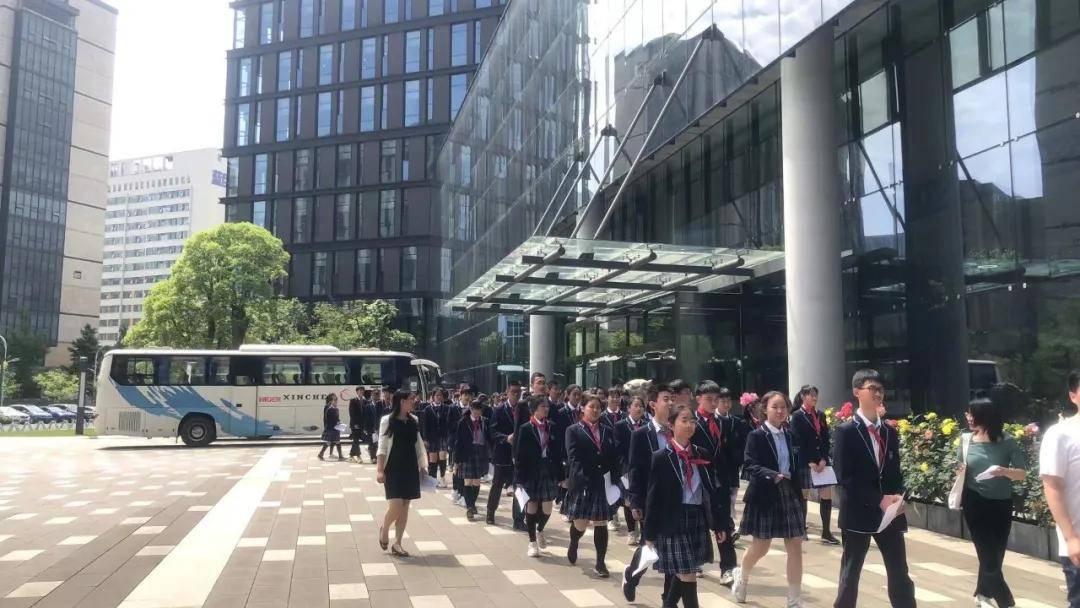 未来科技新品亮相，领略科技魅力的最新产品介绍
