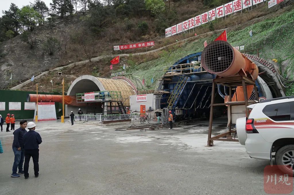 石泸高速公路最新动态，交通进展与路况更新🚗🛣️